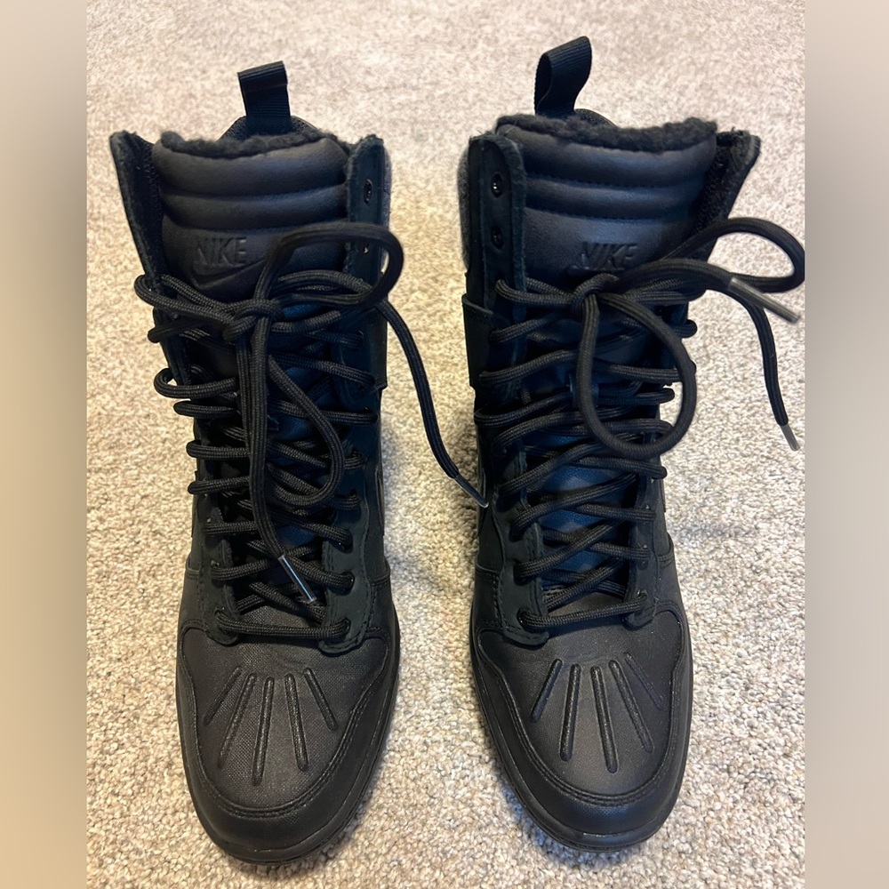Nike Dunk Sky High Sneakerboot Wmns Size 7 - Picture 3 of 10